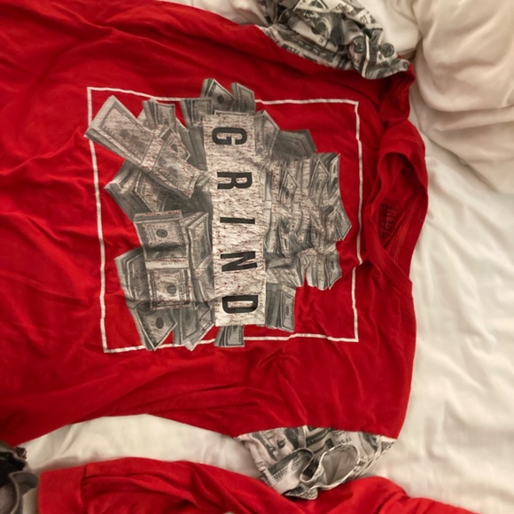 Long sleeve and short - Picture 2 of 2